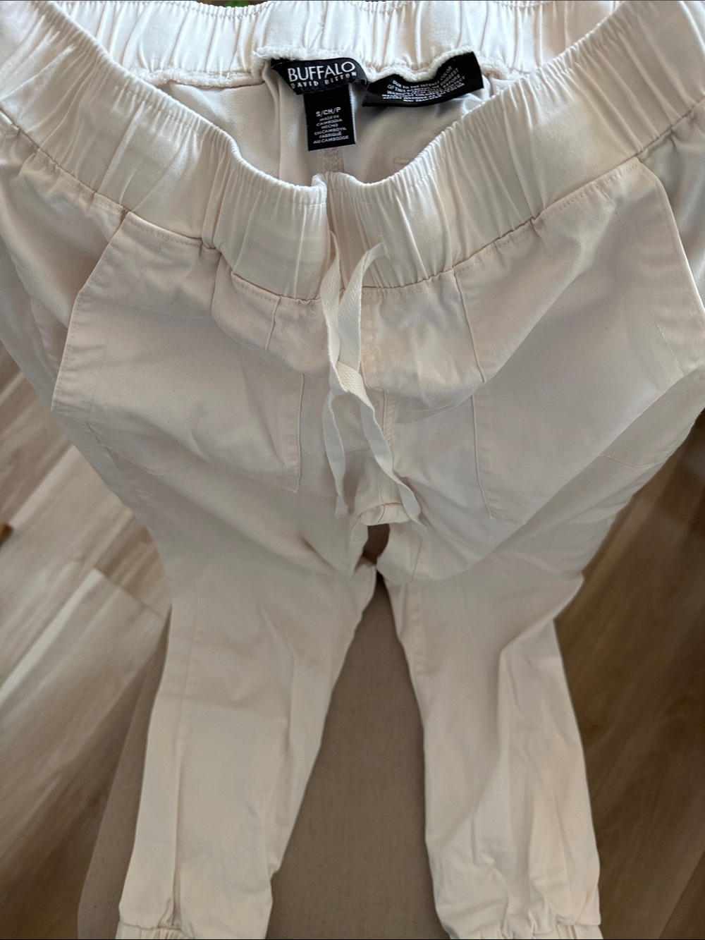 Buffalo David Bitton Cream Elastic Drawstring capri Joggers